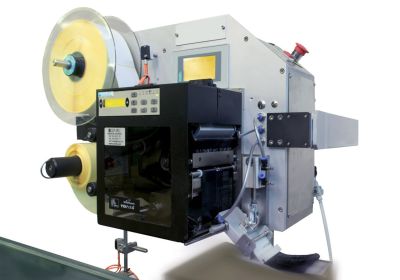 Labelling machine
