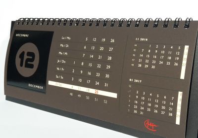 Calendario a spirale, con vernice opaca e lucida
